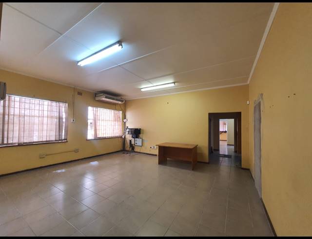 170M² OFFICE TO LET IN EMPANGENI CENTRAL